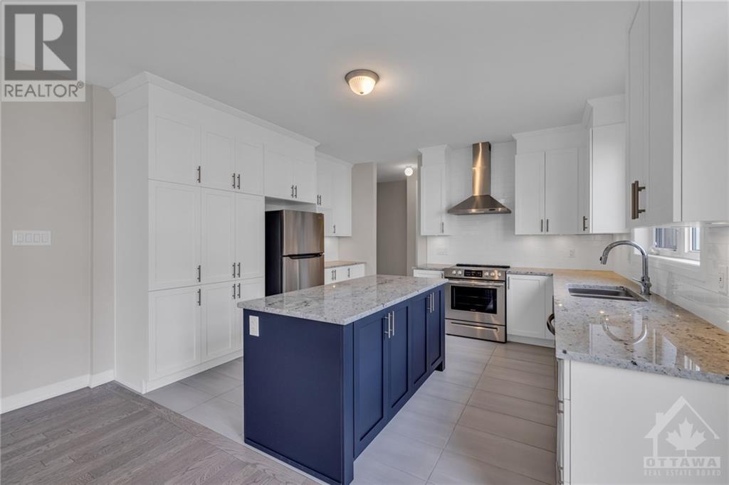 807 MERCIER CRESCENT