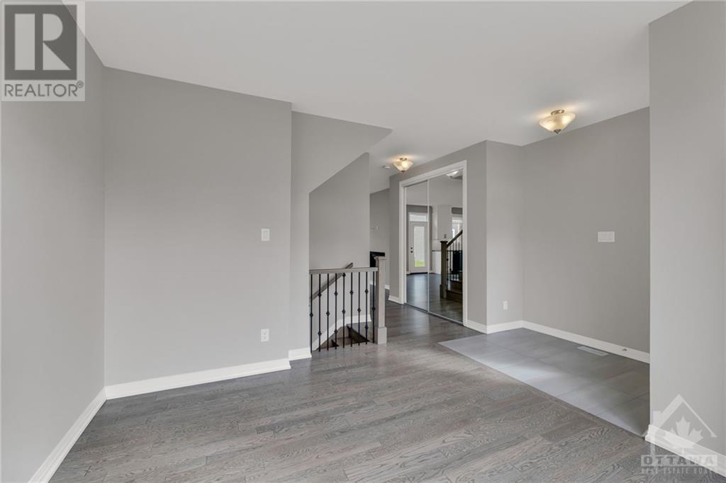807 MERCIER CRESCENT