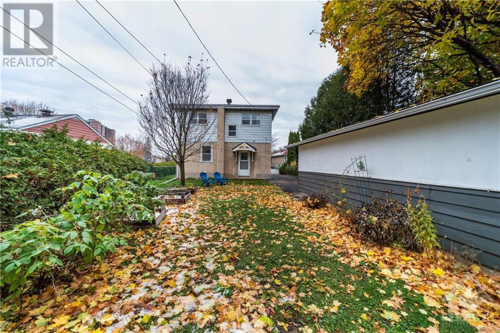 402 REGIS AVENUE