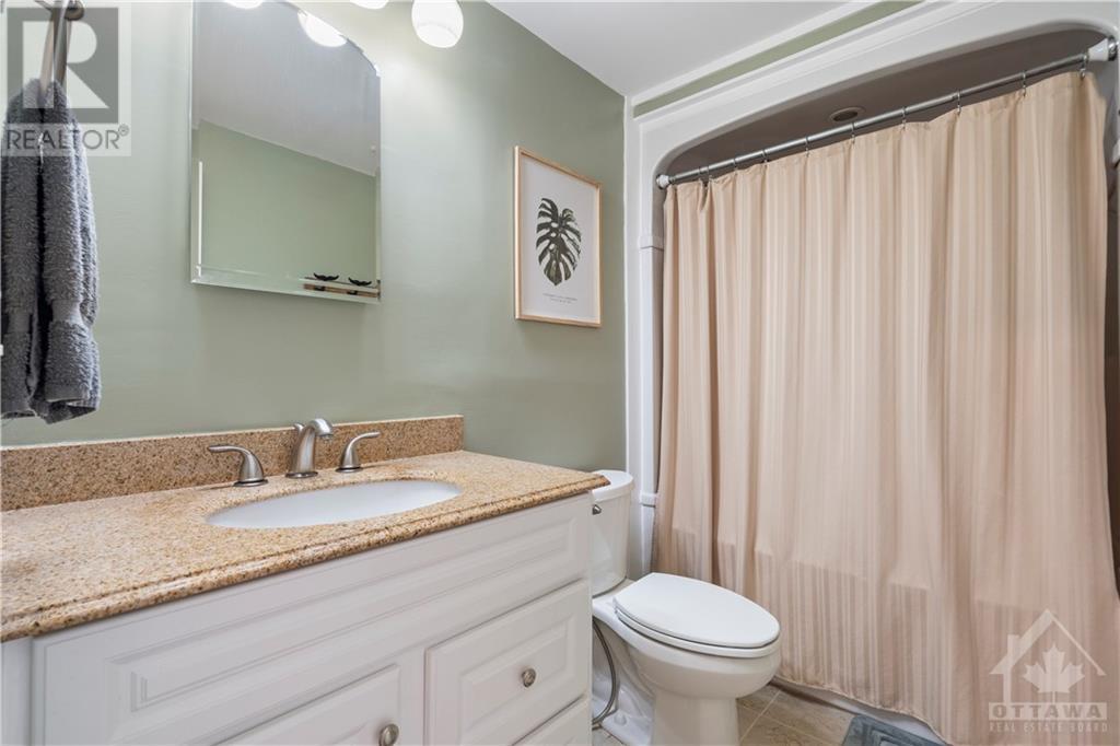 31 TYBALT CRESCENT