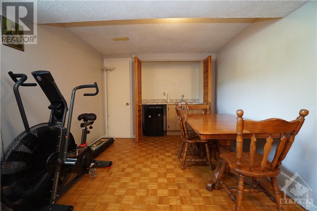 2561 CLEROUX CRESCENT