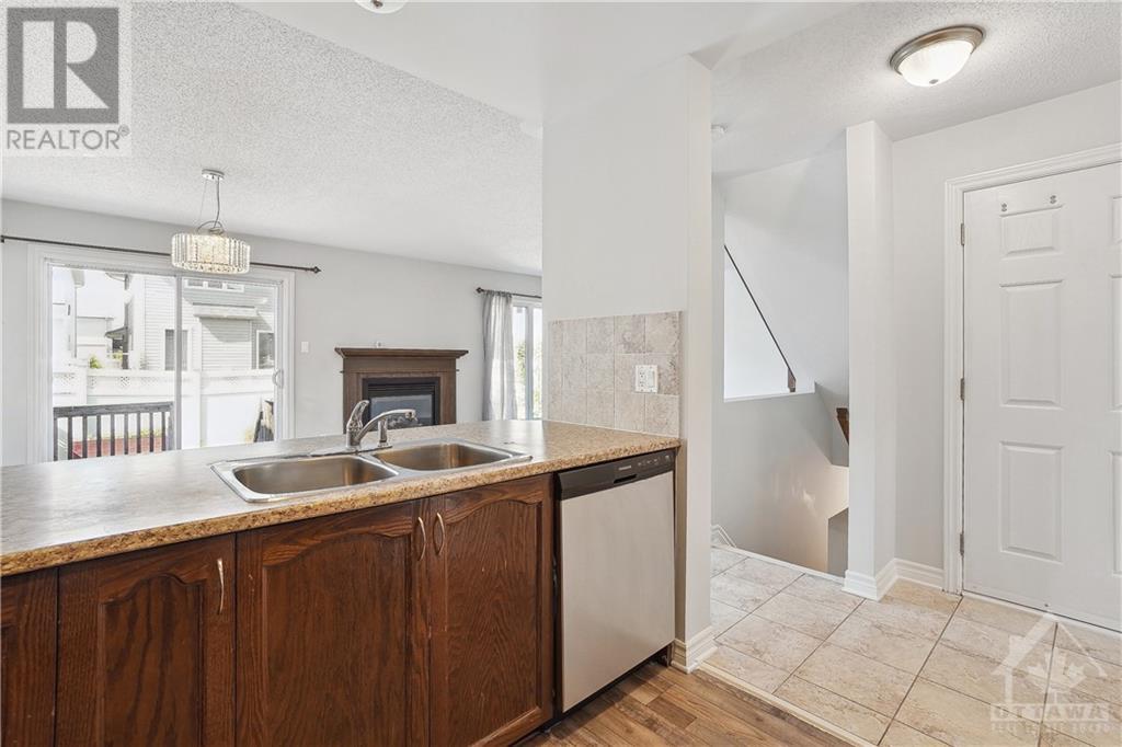 2478 ESPRIT DRIVE