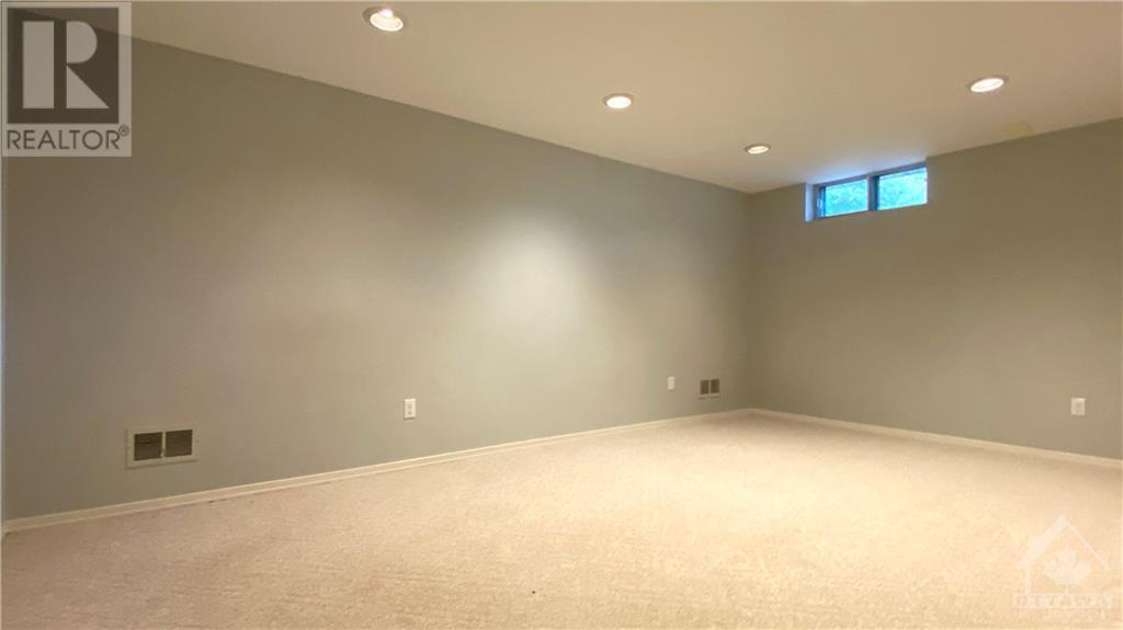 7 BRODEUR CRESCENT