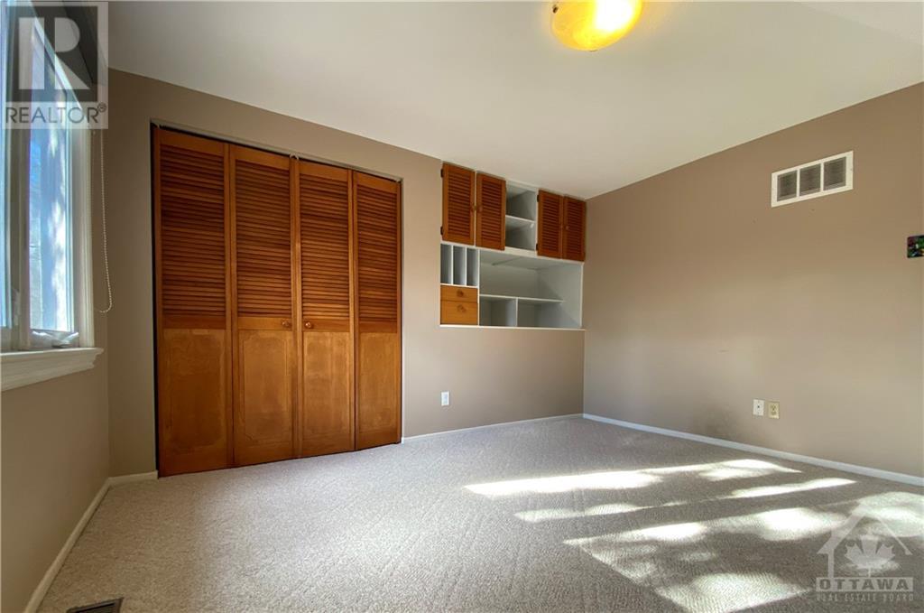 7 BRODEUR CRESCENT