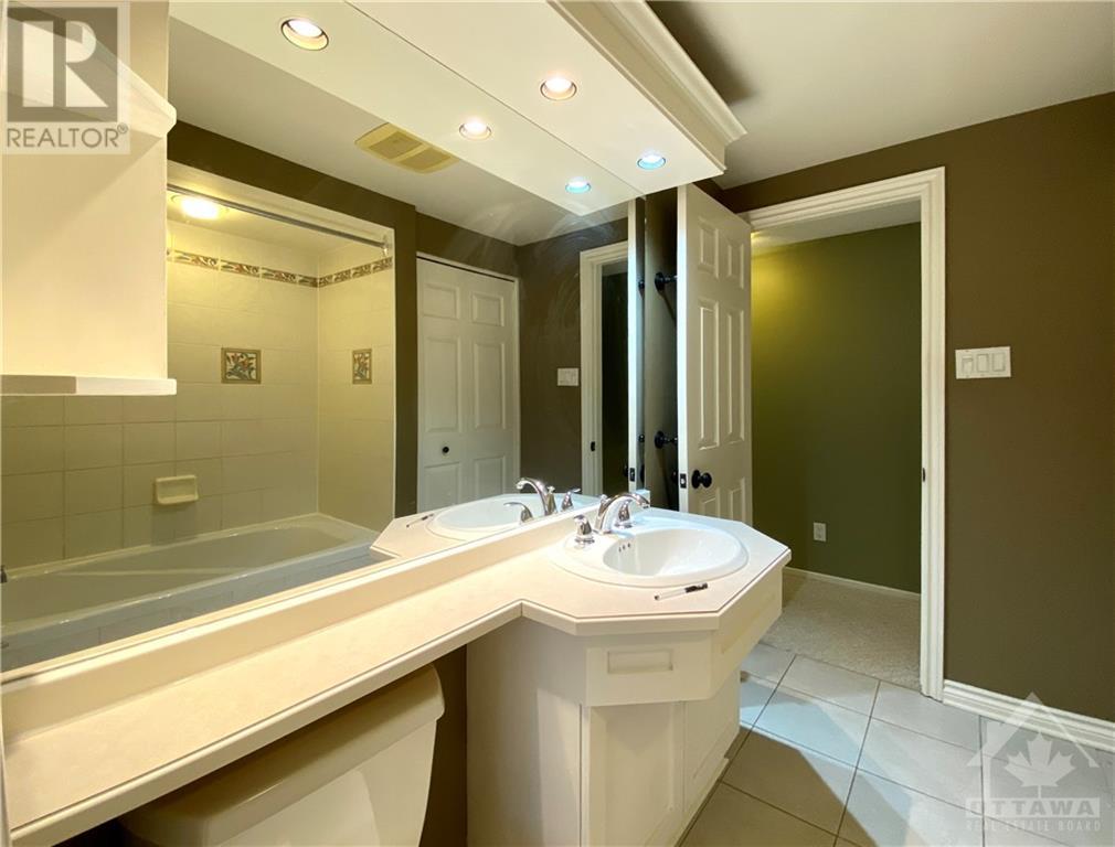 7 BRODEUR CRESCENT