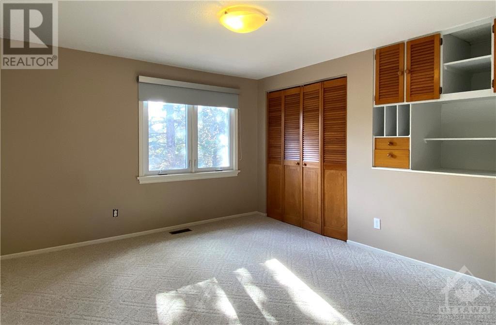 7 BRODEUR CRESCENT