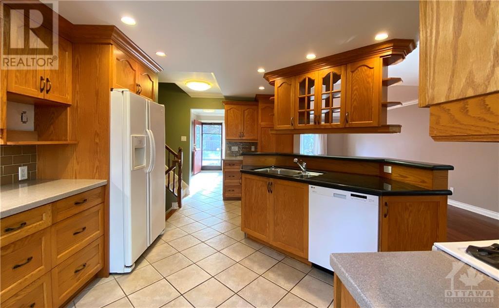 7 BRODEUR CRESCENT