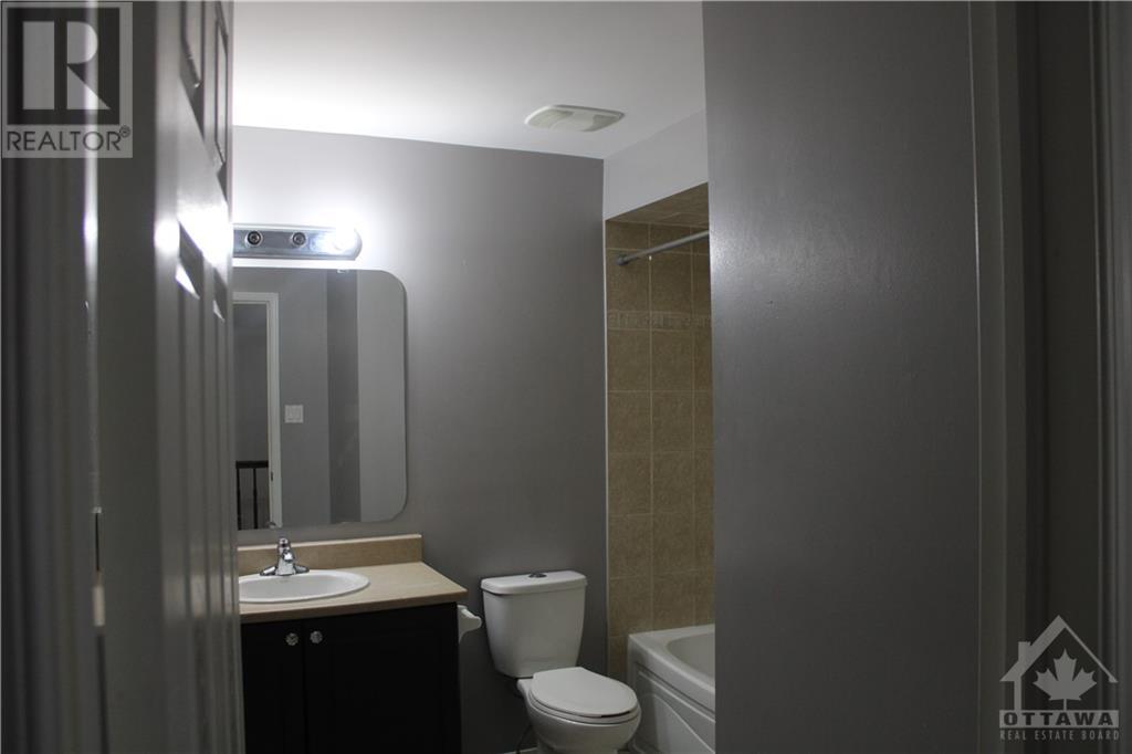 4399 GOLDENEYE WAY