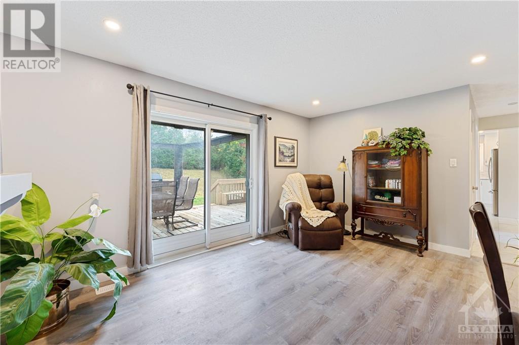 6116 VINEYARD DRIVE