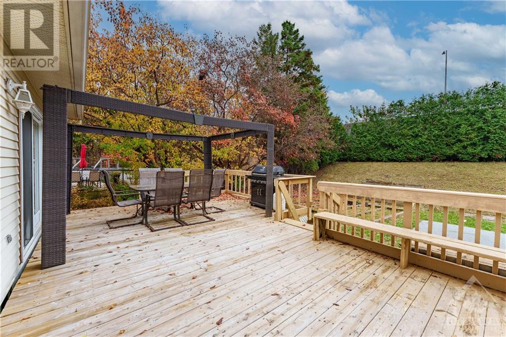 6116 VINEYARD DRIVE