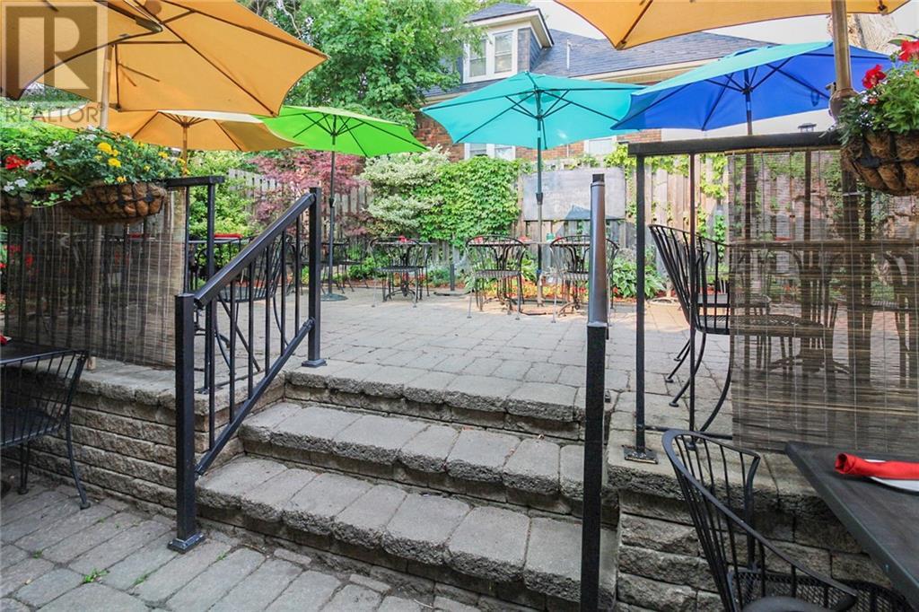 25-27 BUELL STREET