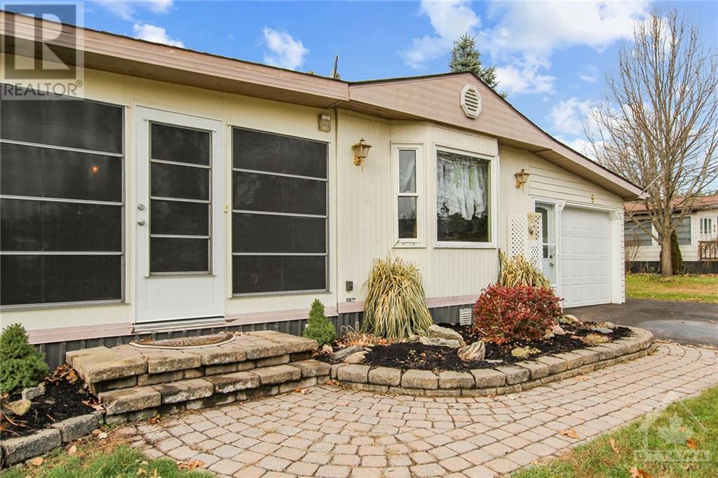 9 HARDWOOD LANE