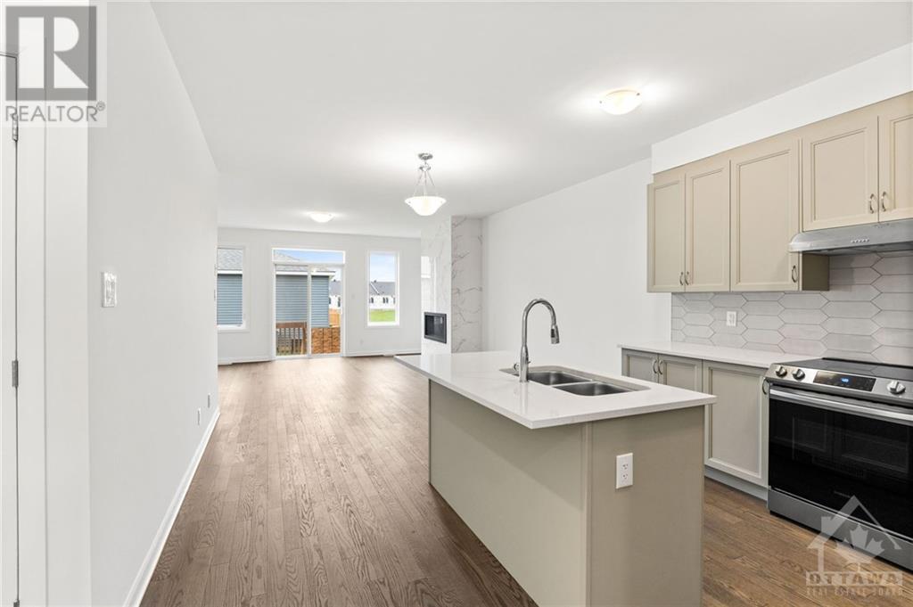 816 COMPANION CRESCENT
