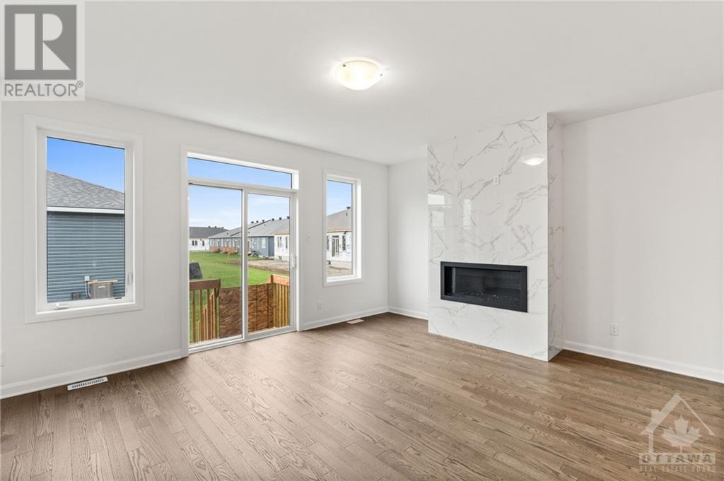 816 COMPANION CRESCENT