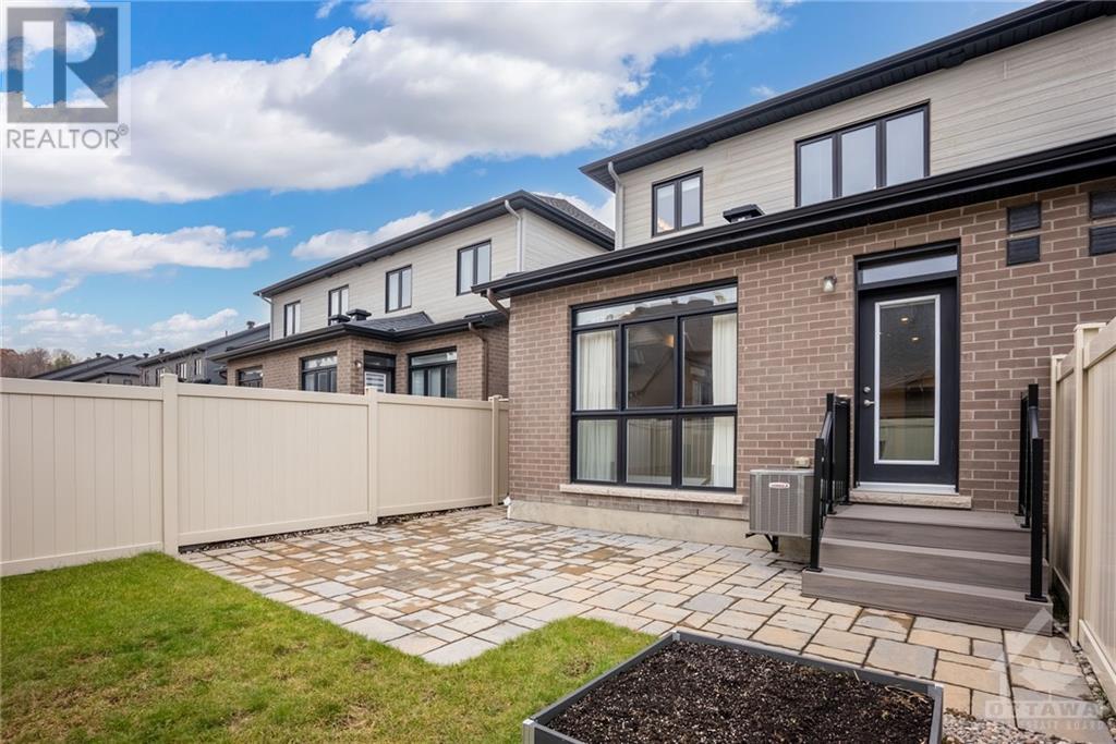 111 AVRO CIRCLE