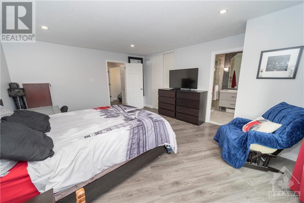 2225 BROCKSTONE CRESCENT