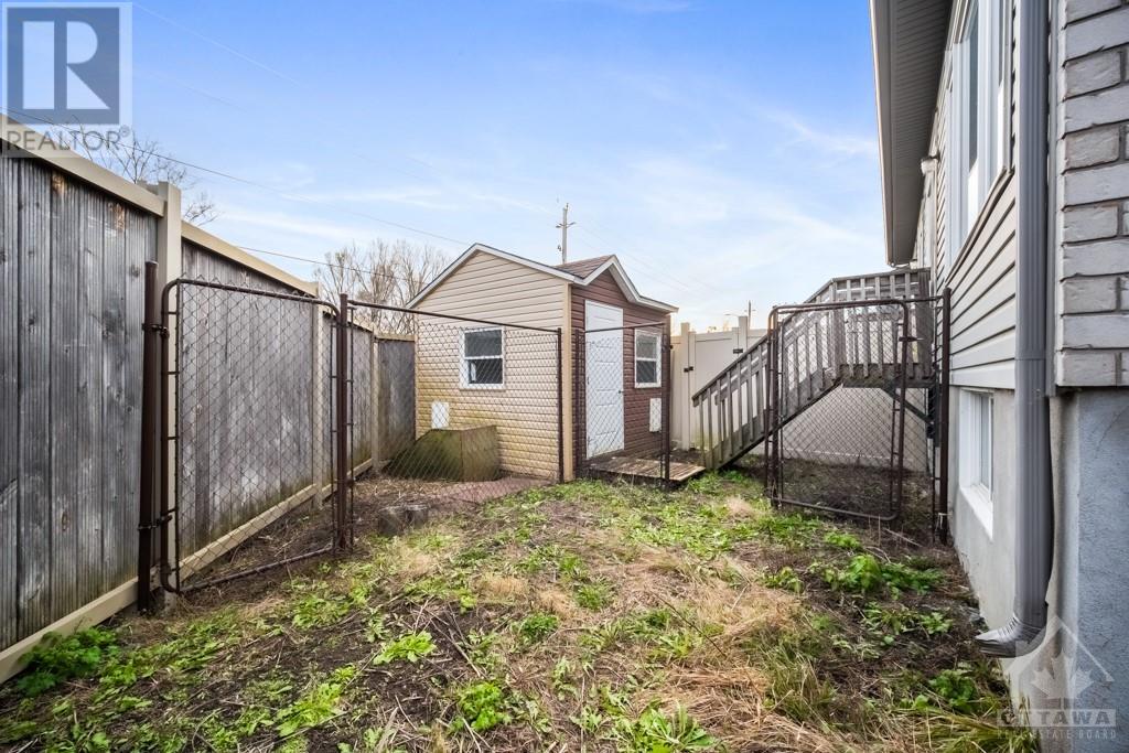 298 MACOUN CIRCLE