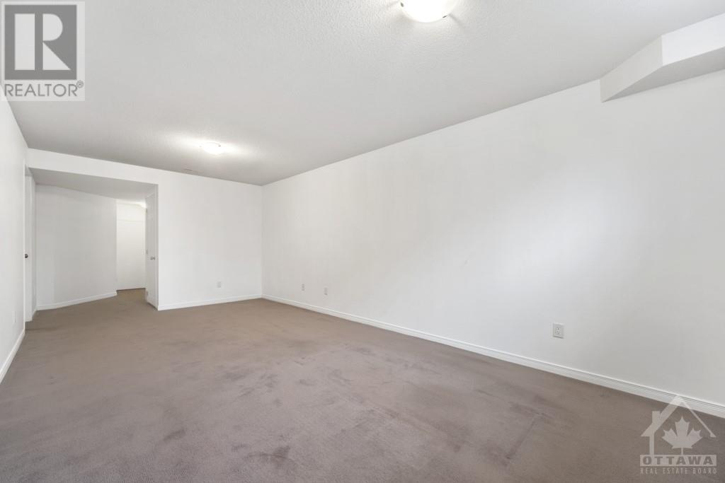 298 MACOUN CIRCLE