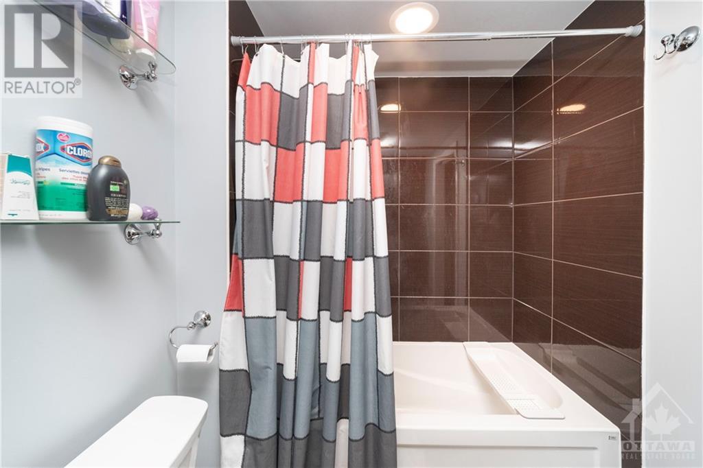 242 RIDEAU STREET UNIT#901, #901