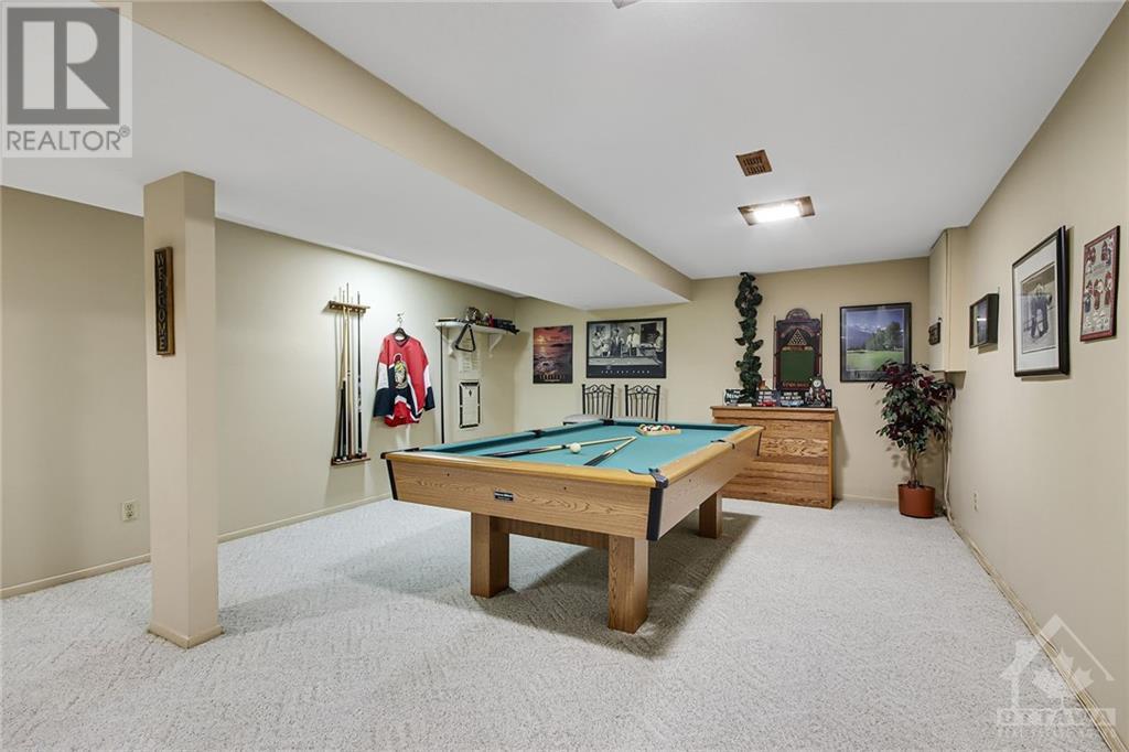 3 THORNHEDGE COURT