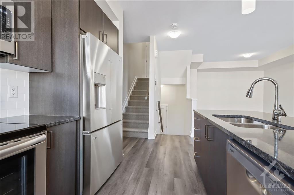 402 JEWELWING PRIVATE
