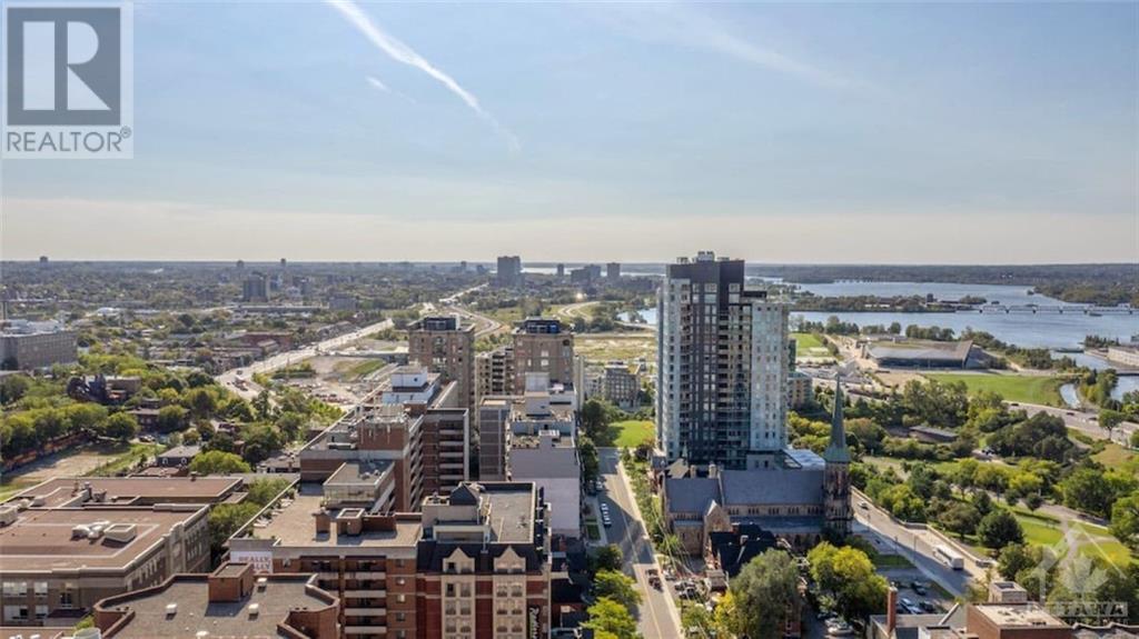 340 QUEEN STREET UNIT#1811, #1811