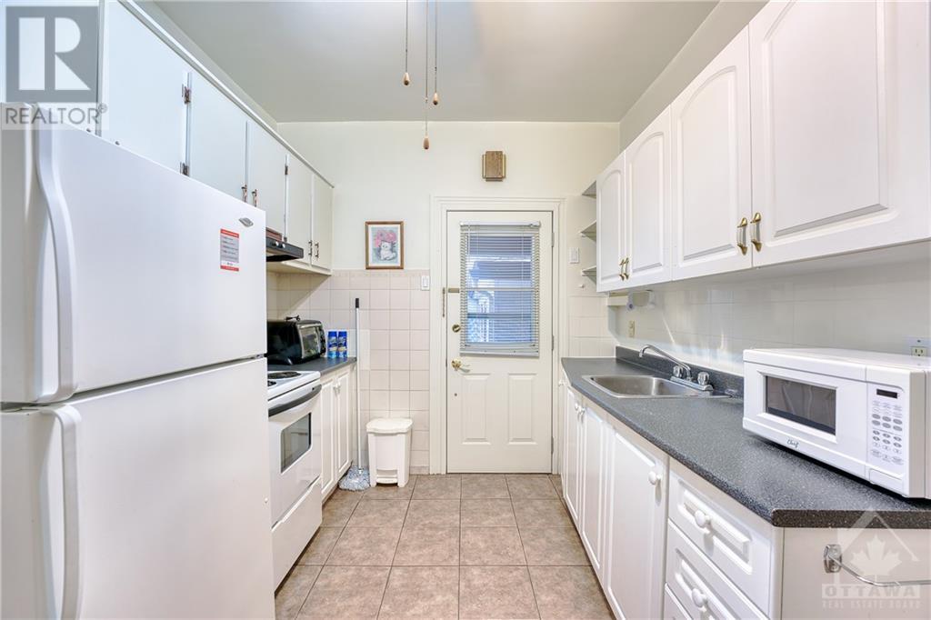 166 MCGILLIVRAY STREET UNIT#2, #2