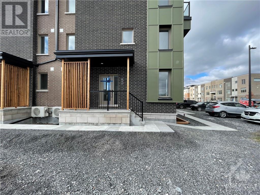 844 MIKINAK ROAD