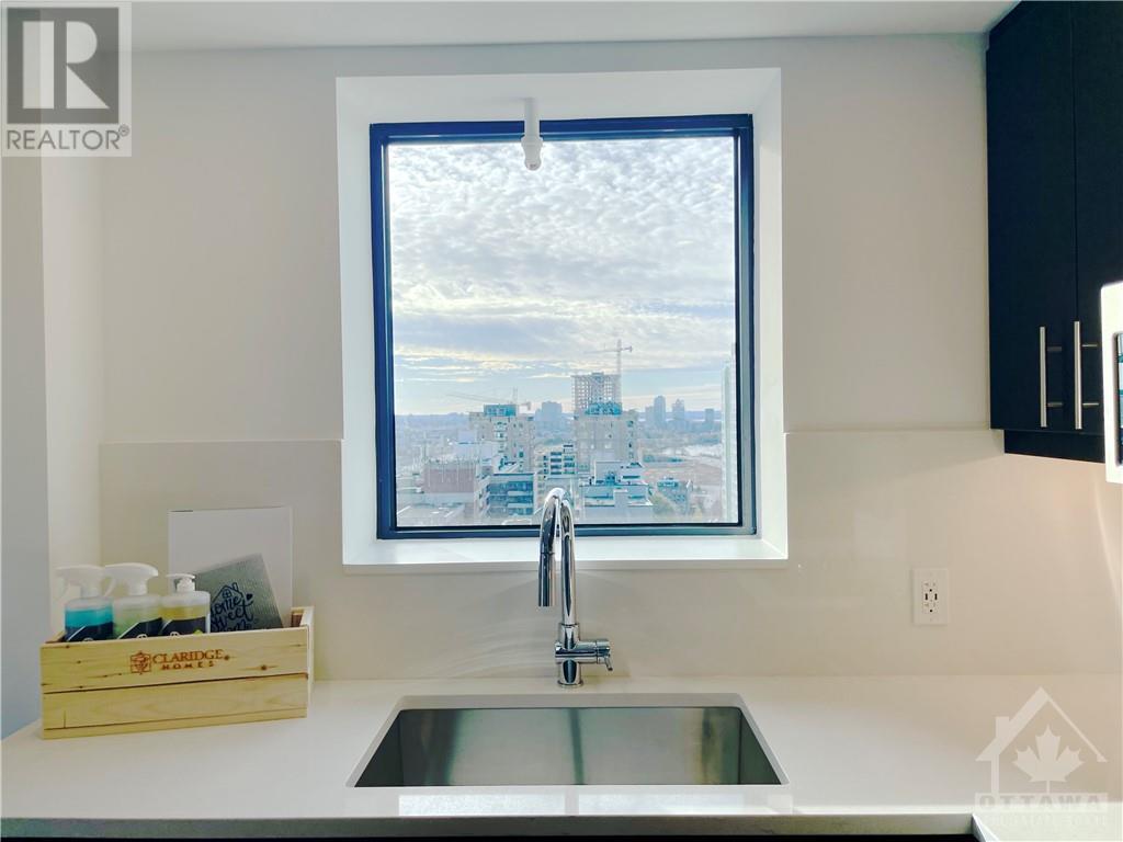 340 QUEEN STREET UNIT#1711, #1711