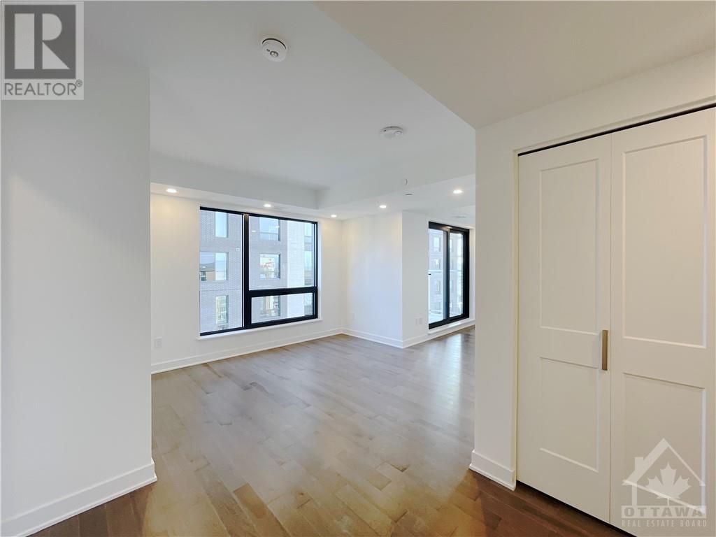 340 QUEEN STREET UNIT#1711, #1711