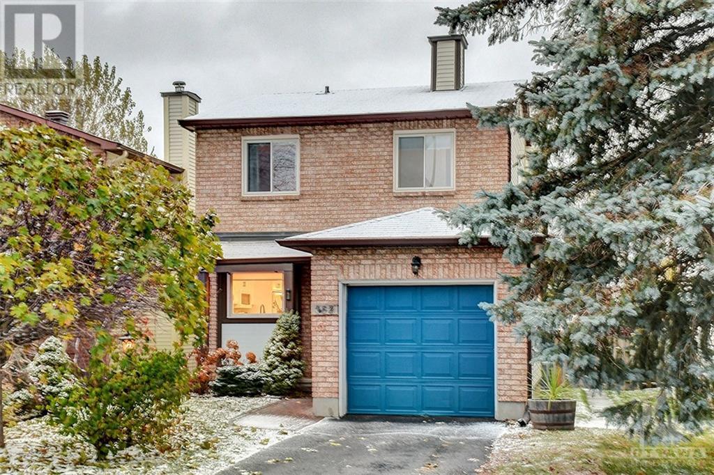 352 PICKFORD DRIVE