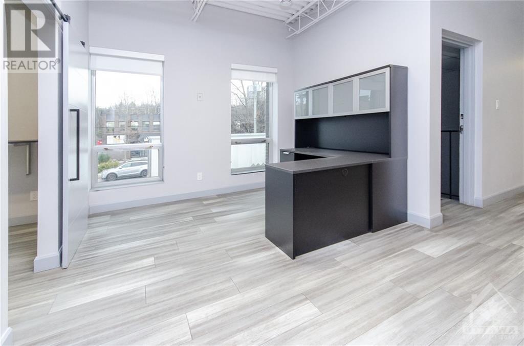1765 COURTWOOD CRESCENT UNIT#B, #B