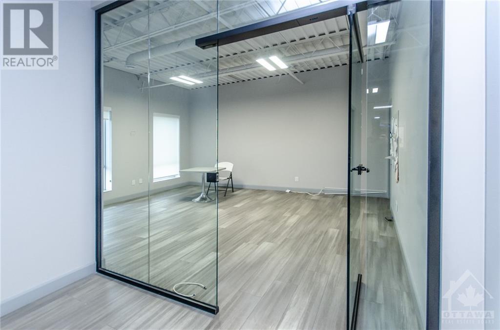 1765 COURTWOOD CRESCENT UNIT#B, #B