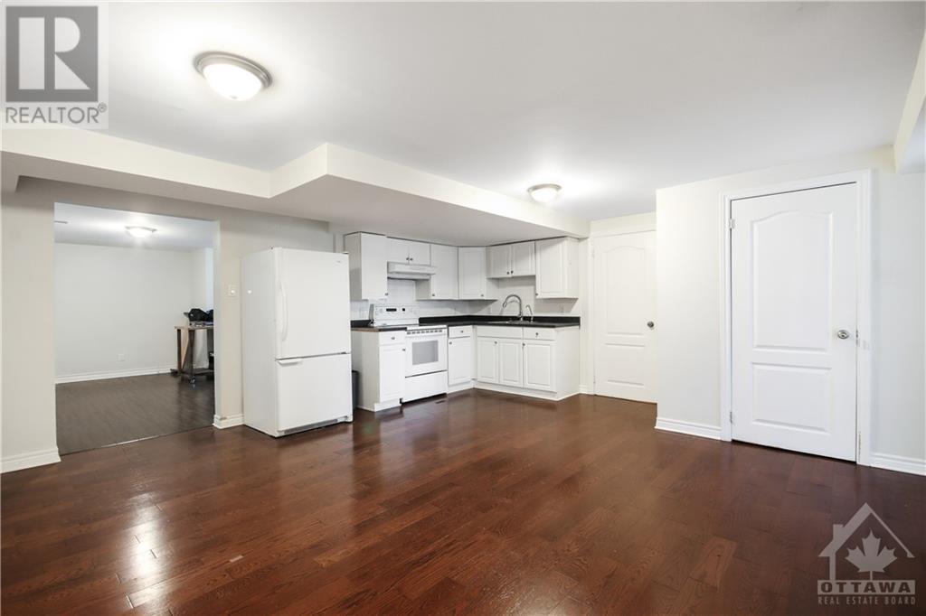 955 KEVIN CRESCENT