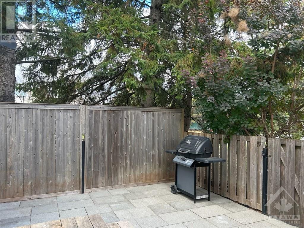 1706 LAMOUREUX DRIVE UNIT#A, #A