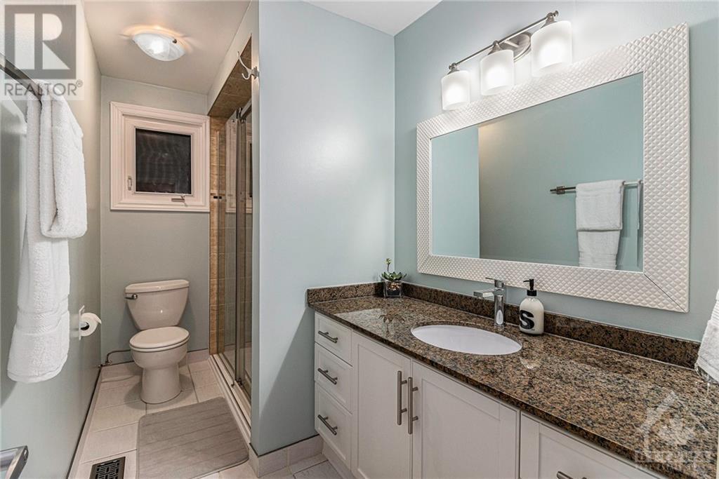 1706 LAMOUREUX DRIVE UNIT#A, #A