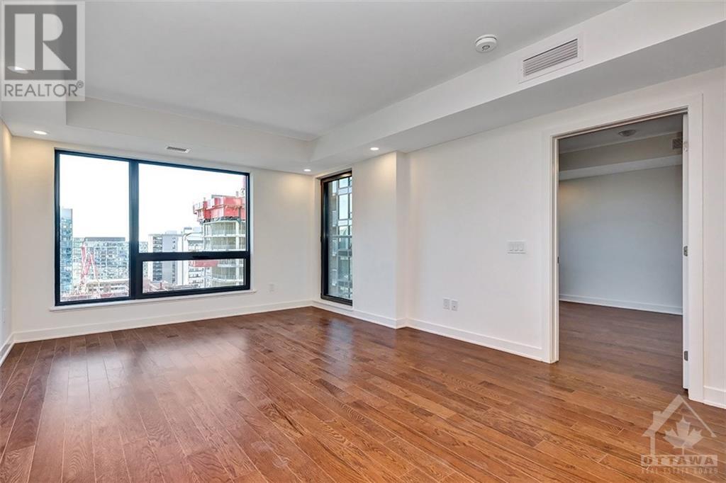340 QUEEN STREET UNIT#1809, #1809
