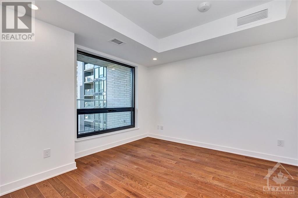 340 QUEEN STREET UNIT#1809, #1809