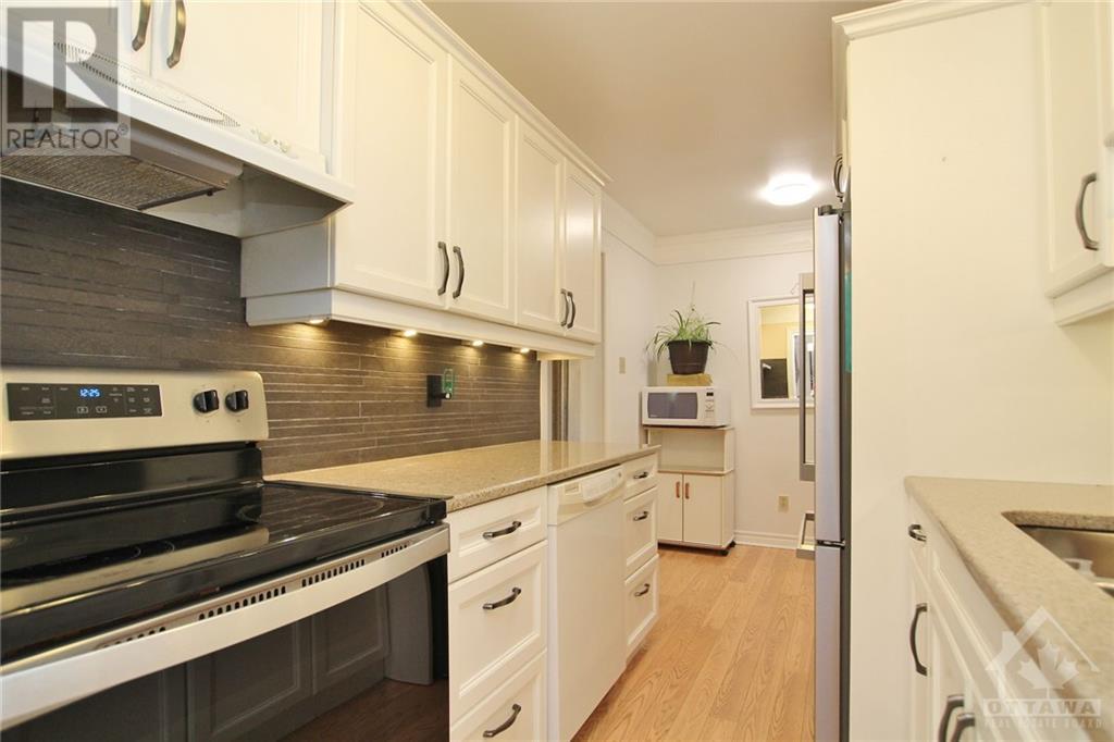 445 CANOTIA PLACE