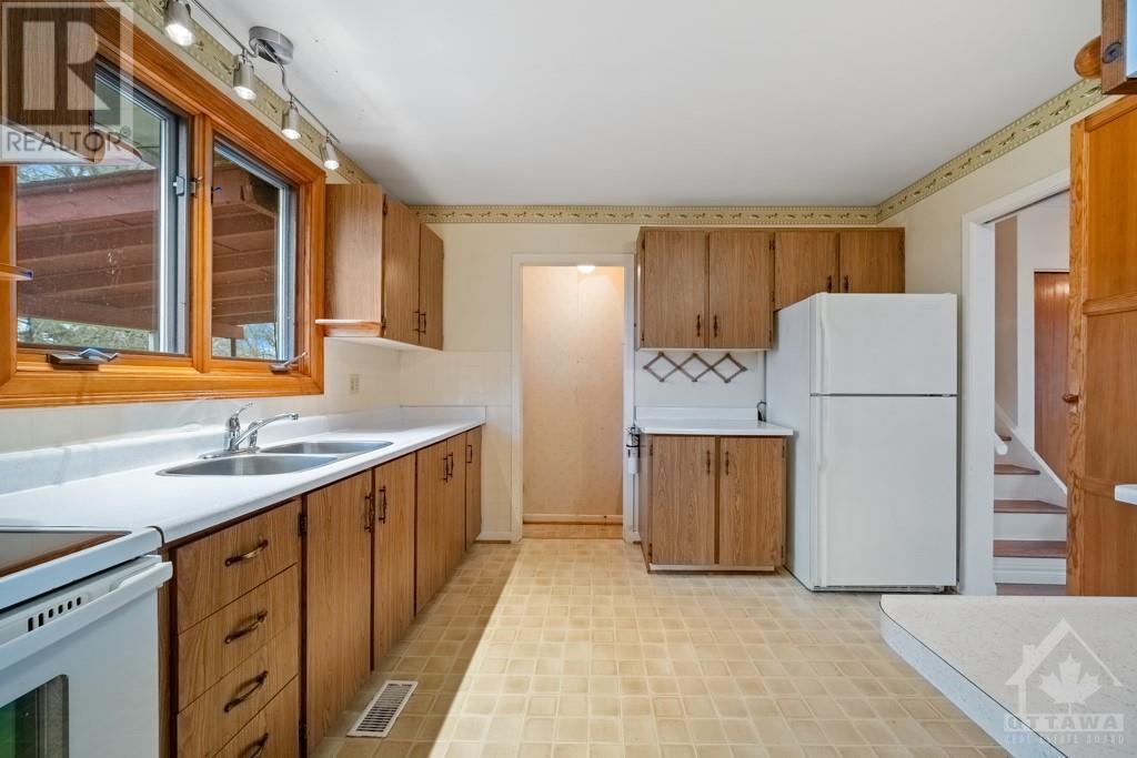 3105 DIAMONDVIEW ROAD