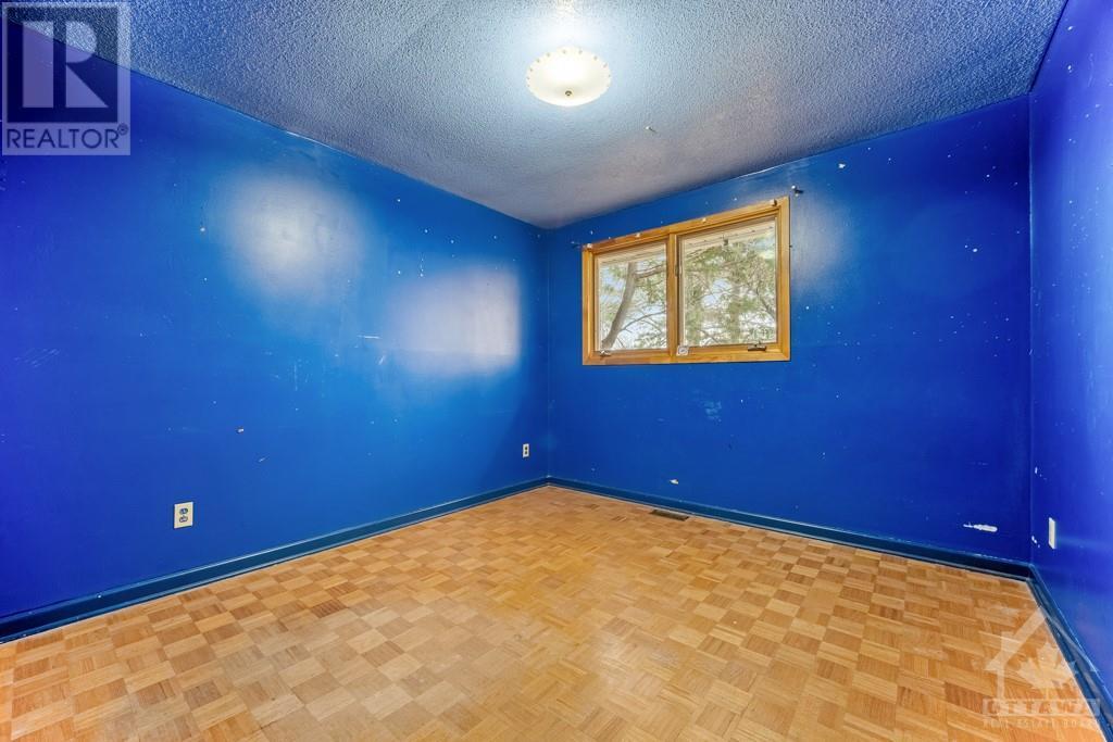 3105 DIAMONDVIEW ROAD