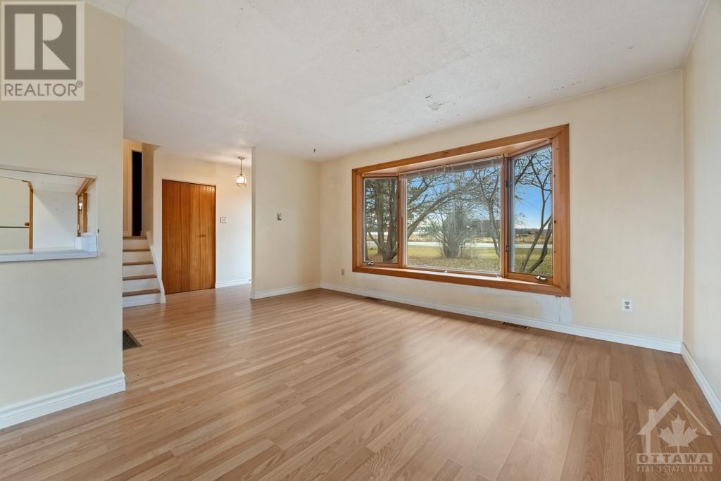 3105 DIAMONDVIEW ROAD