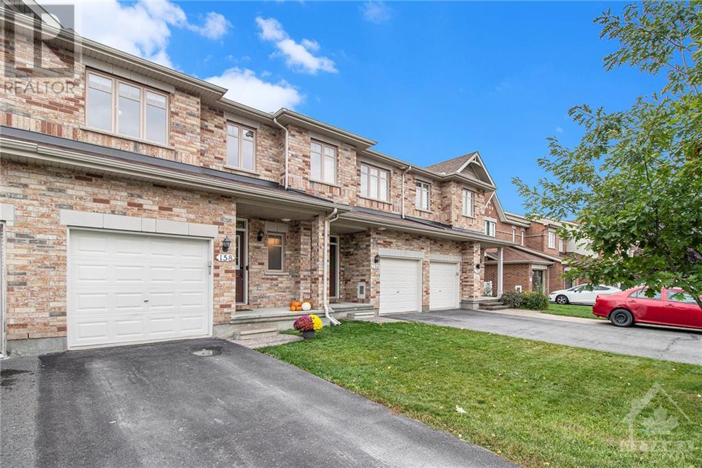158 EYE BRIGHT CRESCENT