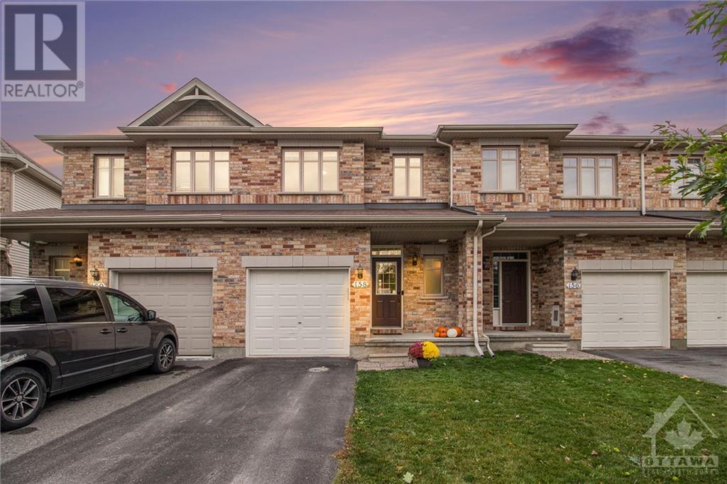 158 EYE BRIGHT CRESCENT