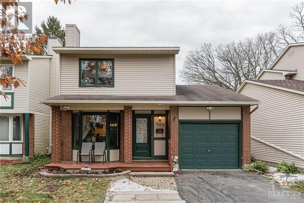 848 LAWNSBERRY DRIVE
