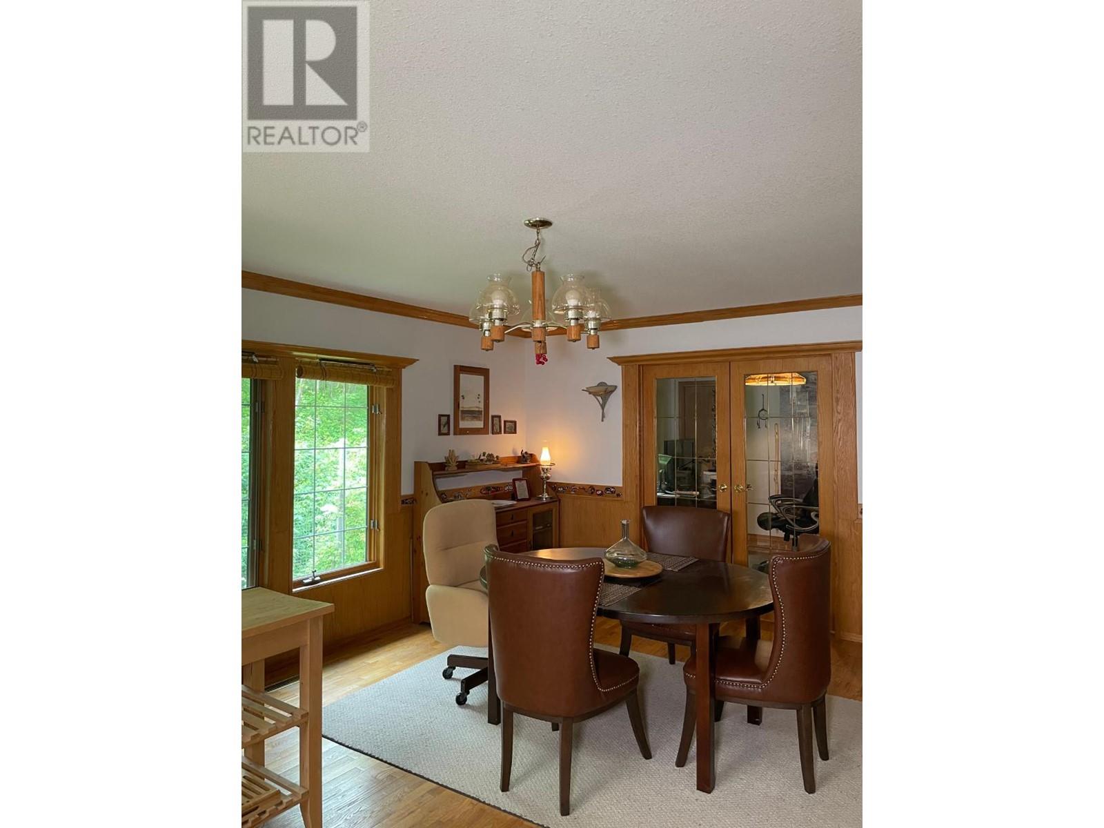 Listing 168802 - Large Photo # 6