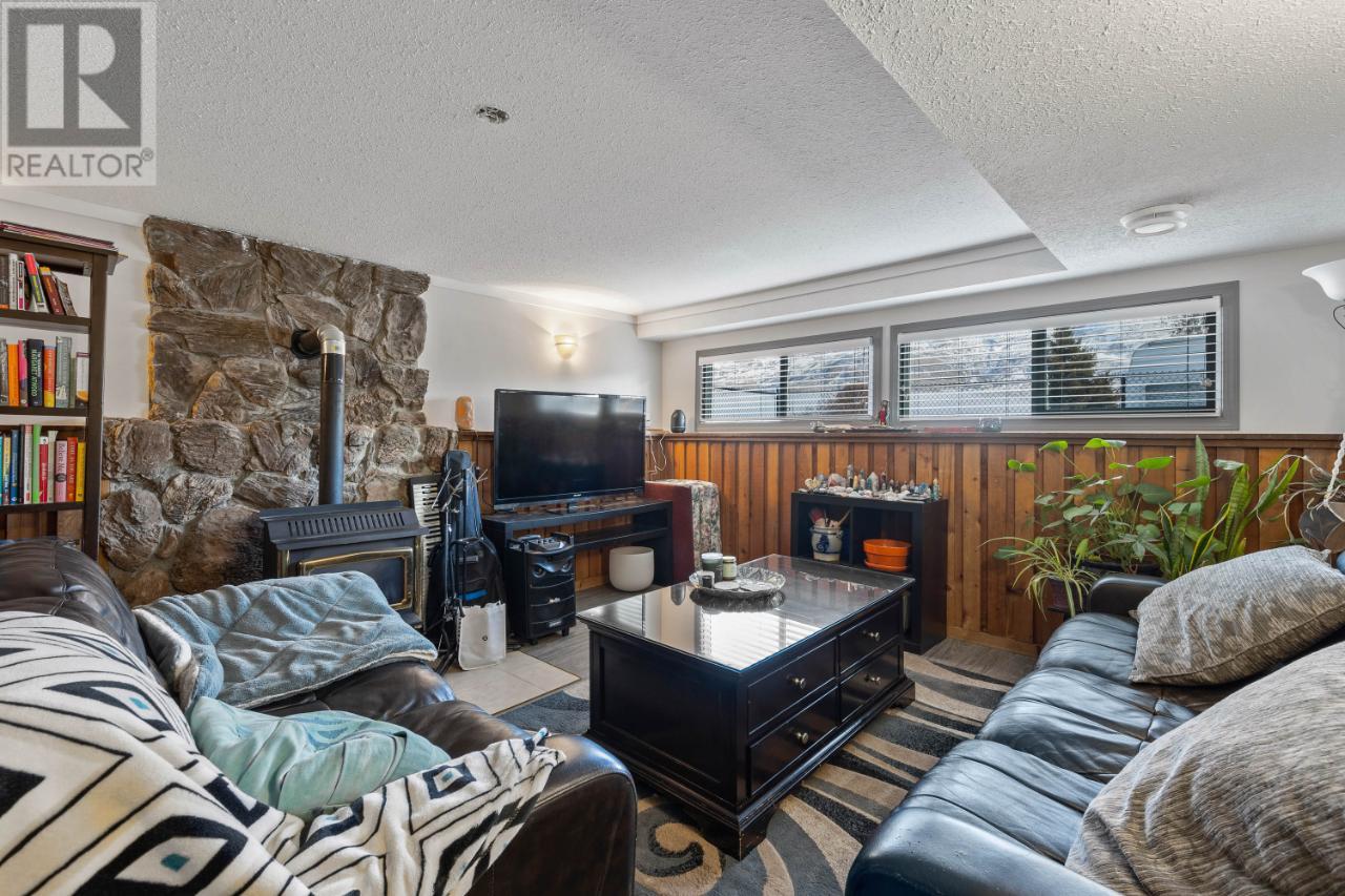 Listing 171031 - Large Photo # 33