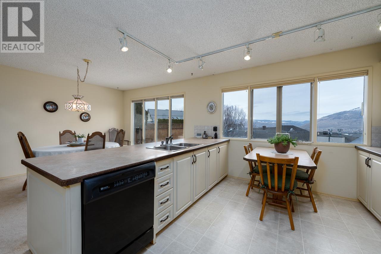 Listing 171773 - Large Photo # 3