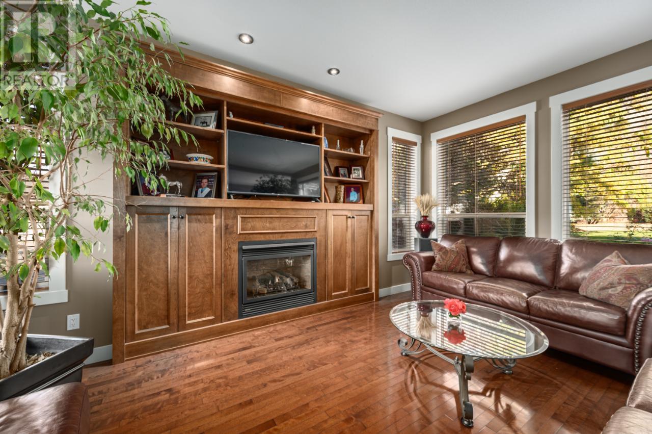 Listing 171811 - Large Photo # 13