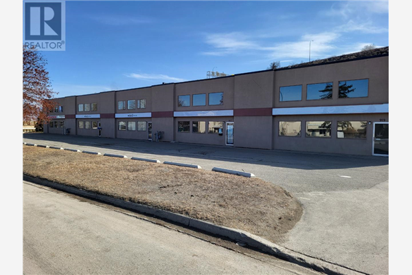913 LAVAL CRES, Kamloops